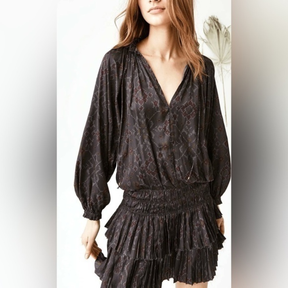 Ulla Johnson Piera Mini Dress Size 0 Charcoal Batik Smocked Drop Waist Boho